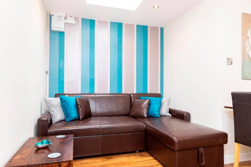 Bournecoast: Lovely Annex With Patio Nr Beach-5286 Apartamento *